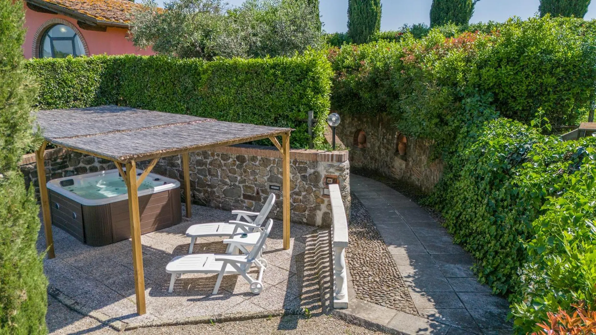 Country House Oasi Verde Near Florence Cerreto Guidi 0*,