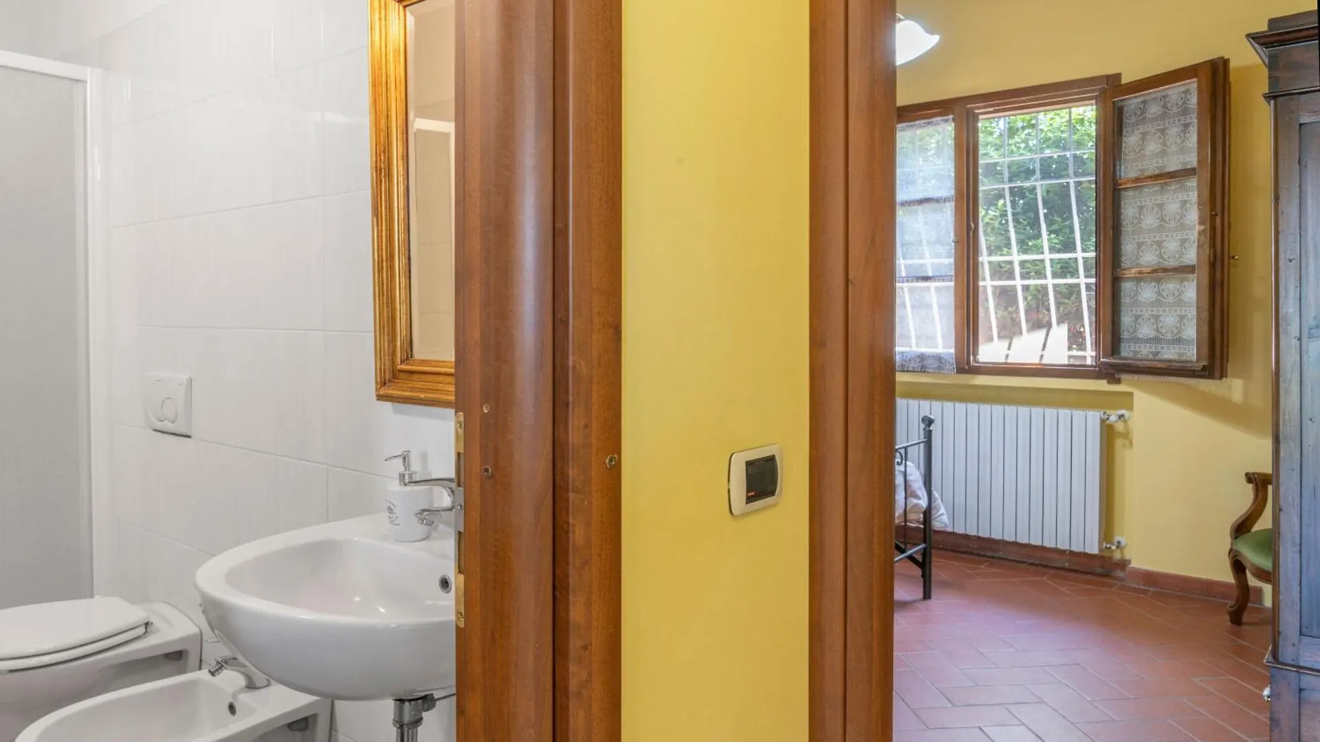 Country House Oasi Verde Near Florence Cerreto Guidi Italien